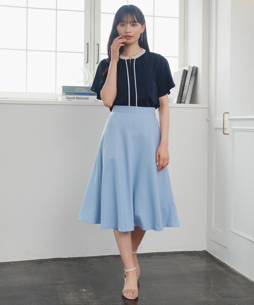 TRUDEA（トルディア）の「配色金具使い半袖ブラウス（シャツ/ブラウス・レディース・ホワイト/ネイビー/ラベンダー/チャコールグレー・SMALL/MEDIUM/LARGE）」の8枚目の写真