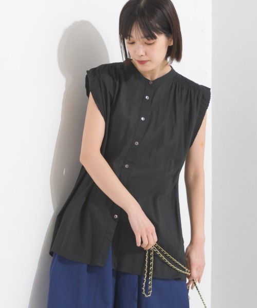 OMNES(オムネス)の「コットンボイル袖プリーツノースリーブシャツ(シャツ/ブラウス・レディース・ブラウン/ブラック/ホワイト/ピンク・FREE)」の2枚目の写真