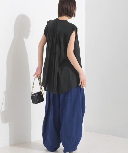 OMNES(オムネス)の「コットンボイル袖プリーツノースリーブシャツ(シャツ/ブラウス・レディース・ブラウン/ブラック/ホワイト/ピンク・FREE)」の21枚目の写真