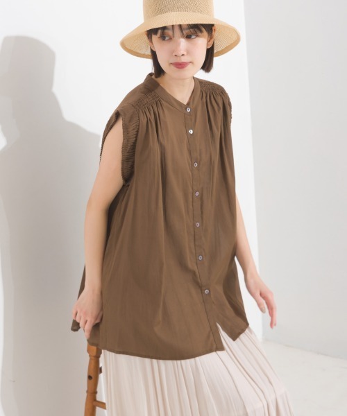 OMNES(オムネス)の「コットンボイル袖プリーツノースリーブシャツ(シャツ/ブラウス・レディース・ブラウン/ブラック/ホワイト/ピンク・FREE)」の22枚目の写真