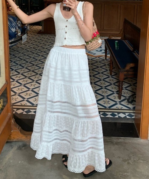 deux amour（ドゥーザムール）の「パターンレース切り替えロングスカート（スカート・レディース・ホワイト・FREE）」の6枚目の写真