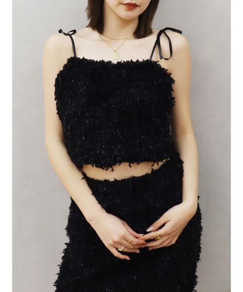 EVRIS(エヴリス)の「シャギーリボンビスチェ【セットアップ着用可能】(キャミソール・レディース・グレー/ブラック・FREE)」の2枚目の写真