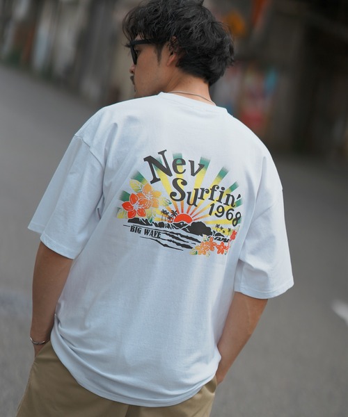 NEV(ネブ)の「【NEV SURF】別注プリント 半袖Tシャツ(Tシャツ/カットソー・メンズ・グレー系/ブラック系1/ホワイト/ブラック系/ブラック/ブルー系1/カーキ/ホワイト系1/ホワイト系・MEDIUM/SMALL/X-LARGE/LARGE)」の22枚目の写真