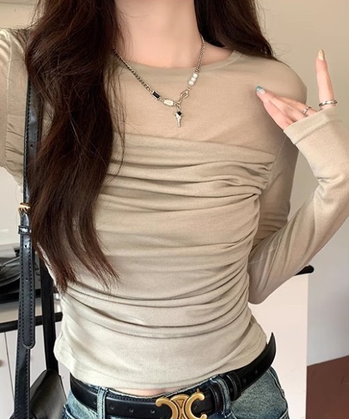 mebole（メボレ）の「プリーツスリムシアートップス（Tシャツ/カットソー・レディース・ホワイト/ベージュ・FREE）」の10枚目の写真