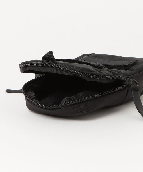 GREGORY(グレゴリー)の「クイックパデッドケースM QUICK PADDED CASE M コーデュラバリスティックブラックライト(ポーチ・メンズ・ブラック・ONE SIZE)」の4枚目の写真