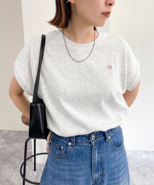 fredy emue（フレディエミュ）の「FR刺繍ミニ裏毛フレンチプルオーバー（Tシャツ/カットソー・レディース・クリーム/ブルー/オフホワイト/ライトグレー・38）」の18枚目の写真