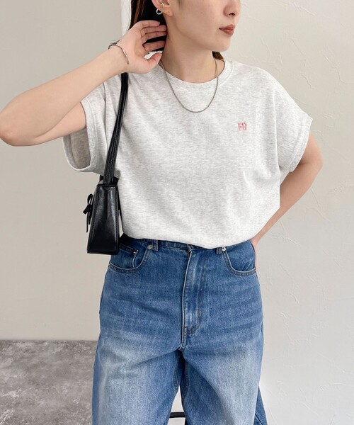 fredy emue（フレディエミュ）の「FR刺繍ミニ裏毛フレンチプルオーバー（Tシャツ/カットソー・レディース・クリーム/ブルー/オフホワイト/ライトグレー・38）」の17枚目の写真