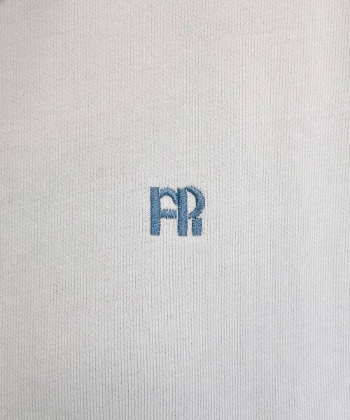 fredy emue（フレディエミュ）の「FR刺繍ミニ裏毛フレンチプルオーバー（Tシャツ/カットソー・レディース・クリーム/ブルー/オフホワイト/ライトグレー・38）」の15枚目の写真