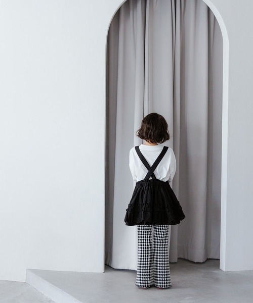 LOWRYS FARM（ローリーズファーム）の「【KIDS】サロペットスカート（ジャンパースカート・キッズ・ホワイト・150cm）」の5枚目の写真