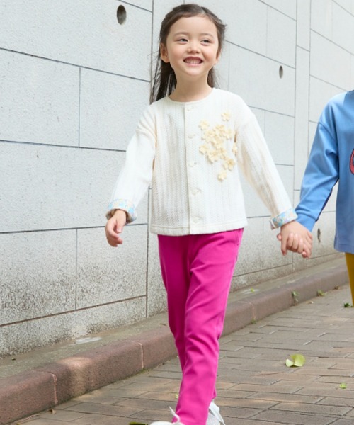 HAKKA KIDS(ハッカキッズ)の「フラワーモチーフニットソーカーディガン(カーディガン/ボレロ・キッズ・ピンク/オフホワイト・100cm/110cm/120cm/130cm)」の7枚目の写真
