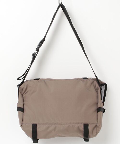 Dickies(ディッキーズ)の「【DICKIES/ディッキーズ】CITYWORK MESSENGER BAG メッセンジャーバッグ(メッセンジャーバッグ・メンズ・ブラック/ベージュ・FREE)」の18枚目の写真