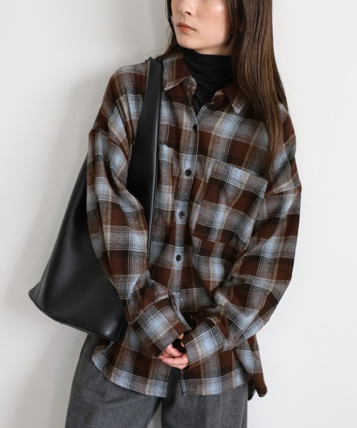 select MOCA(セレクトモカ)の「チェックロングシャツ(シャツ/ブラウス・レディース・アイボリー/ブラウン/ブラック/グレー・FREE)」の4枚目の写真