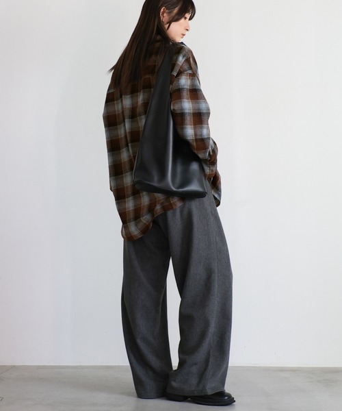 select MOCA(セレクトモカ)の「チェックロングシャツ(シャツ/ブラウス・レディース・アイボリー/ブラウン/ブラック/グレー・FREE)」の8枚目の写真