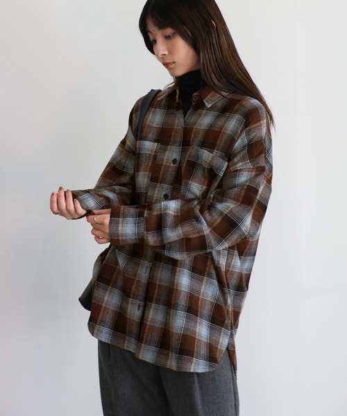 select MOCA(セレクトモカ)の「チェックロングシャツ(シャツ/ブラウス・レディース・アイボリー/ブラウン/ブラック/グレー・FREE)」の5枚目の写真