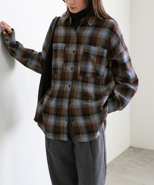 select MOCA(セレクトモカ)の「チェックロングシャツ(シャツ/ブラウス・レディース・アイボリー/ブラウン/ブラック/グレー・FREE)」の7枚目の写真