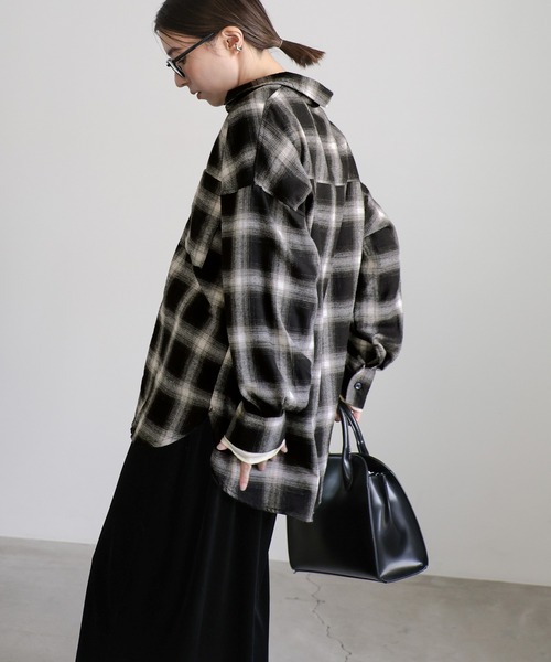 select MOCA(セレクトモカ)の「チェックロングシャツ(シャツ/ブラウス・レディース・アイボリー/ブラウン/ブラック/グレー・FREE)」の17枚目の写真