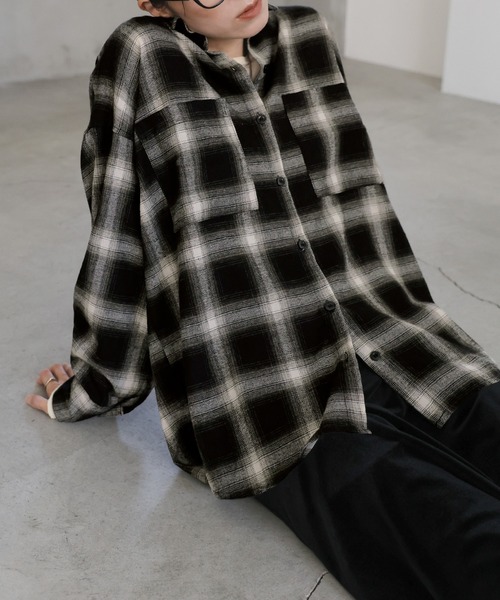 select MOCA(セレクトモカ)の「チェックロングシャツ(シャツ/ブラウス・レディース・アイボリー/ブラウン/ブラック/グレー・FREE)」の16枚目の写真