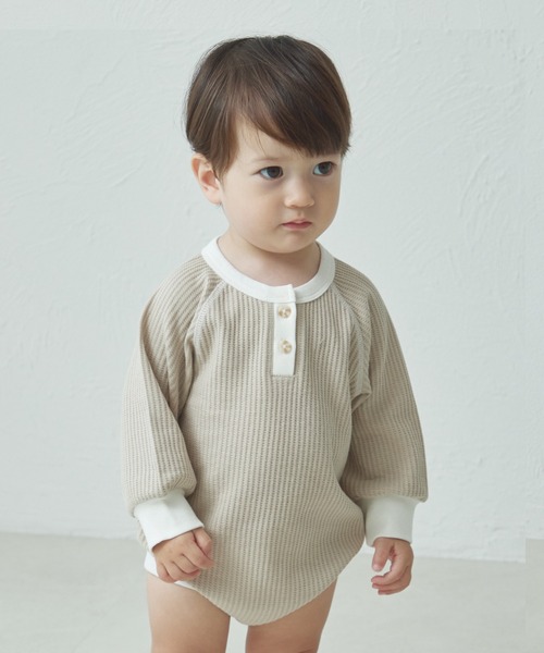 pairmanon（ペアマノン）の「ワッフル 配色ヘンリーネック ロンパース（ロンパース・キッズ・ピンク/ブルー/ブラウン/ベージュ/ミント・70/80）」の11枚目の写真