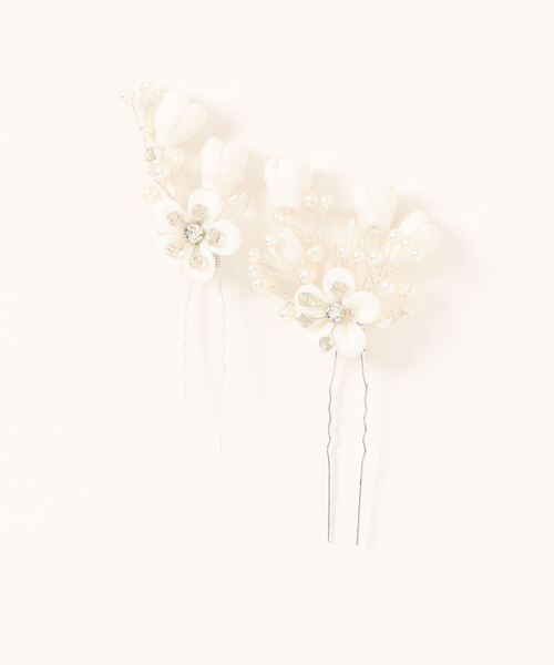 Catherine Cottage(キャサリンコテージ)の「パールフラワーエレガンスUピン 2本セット(ヘアピン・キッズ・ホワイト・FREE)」の3枚目の写真