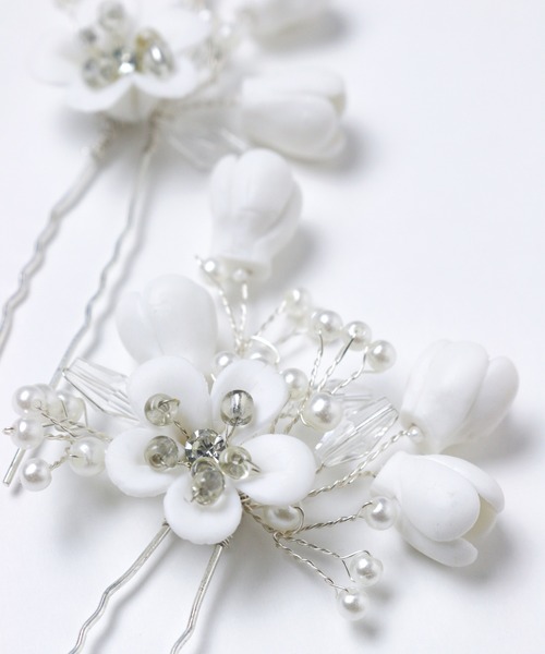 Catherine Cottage(キャサリンコテージ)の「パールフラワーエレガンスUピン 2本セット(ヘアピン・キッズ・ホワイト・FREE)」の5枚目の写真