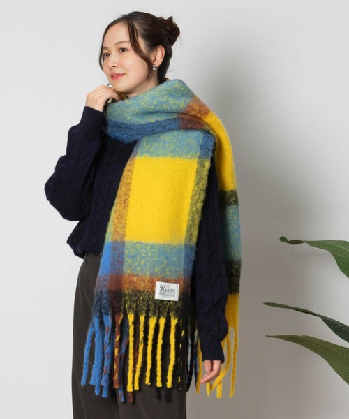 Right-on(ライトオン)の「チェック柄大判ストール(ストール/ショール・レディース・ブラウン/ブルー・ONE SIZE)」の2枚目の写真