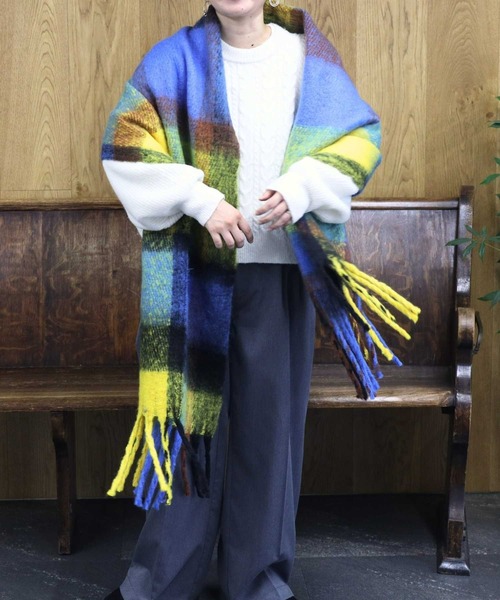 Right-on(ライトオン)の「チェック柄大判ストール(ストール/ショール・レディース・ブラウン/ブルー・ONE SIZE)」の10枚目の写真