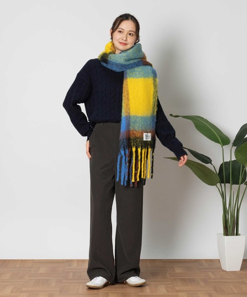 Right-on(ライトオン)の「チェック柄大判ストール(ストール/ショール・レディース・ブラウン/ブルー・ONE SIZE)」の12枚目の写真