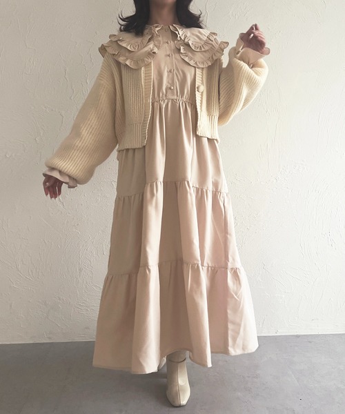apres jour(アプレジュール)の「フリルW襟ワンピース【ZOZOTOWN限定アイテム】(ワンピース・レディース・ベージュ/ブラック/オフホワイト・X-LARGE/フリー)」の11枚目の写真