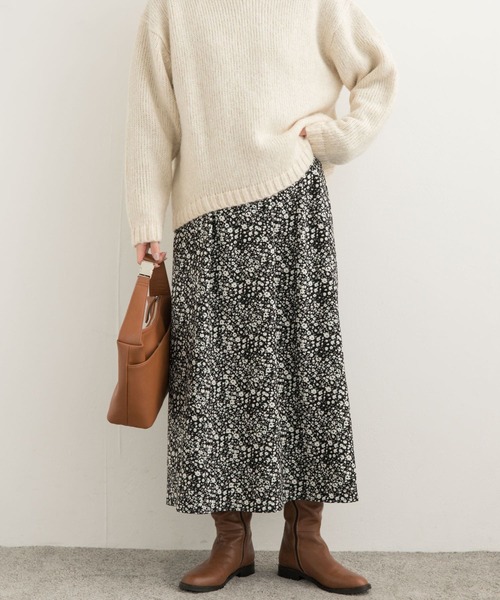 URBAN RESEARCH DOORS（アーバンリサーチドアーズ）の「フラワープリントワンピース（ワンピース・レディース・ブラック/ネイビー・MEDIUM）」の10枚目の写真