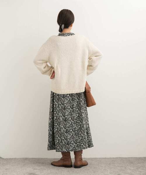 URBAN RESEARCH DOORS（アーバンリサーチドアーズ）の「フラワープリントワンピース（ワンピース・レディース・ブラック/ネイビー・MEDIUM）」の15枚目の写真