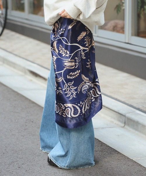 Bonjour Sagan（ボンジュールサガン）の「柄スカーフ(90×90)（バンダナ/スカーフ・レディース・レッド/ネイビー/その他・FREE）」の9枚目の写真