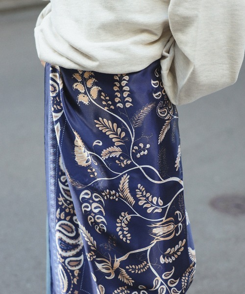 Bonjour Sagan（ボンジュールサガン）の「柄スカーフ(90×90)（バンダナ/スカーフ・レディース・レッド/ネイビー/その他・FREE）」の13枚目の写真