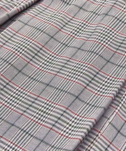 SLAP SLIP（スラップスリップ）の「【お揃い】リボン風襟付き肩あきチェックタック入りジャンパースカート(80~140cm)（ジャンパースカート・キッズ・ブラック/ベージュ・80ｃｍ/90cm/110cm/100cm/120cm/130cm/140cm）」の9枚目の写真