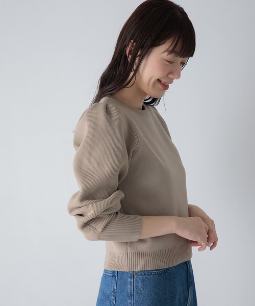 URBAN RESEARCH Sonny Label（アーバンリサーチサニーレーベル）の「ボリュームスリーブニットプルオーバー（ニット/セーター・レディース・ブラック/ベージュ/グレー・FREE）」の3枚目の写真
