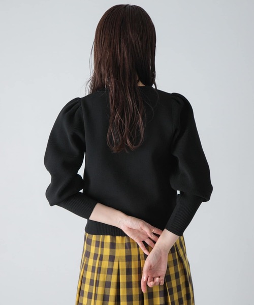 URBAN RESEARCH Sonny Label（アーバンリサーチサニーレーベル）の「ボリュームスリーブニットプルオーバー（ニット/セーター・レディース・ブラック/ベージュ/グレー・FREE）」の7枚目の写真