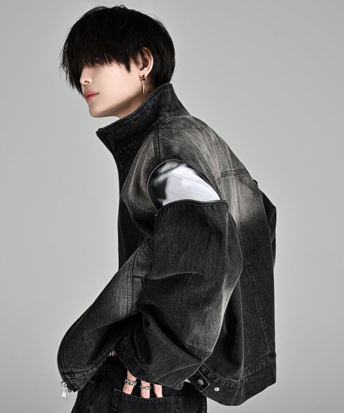 ADRER（アドラー）の「3way zip sleeve blast denim blouson / 3ウェイジップスリーブブラストデニムブルゾン（デニムジャケット・メンズ・ブラック/インディゴブルー/ブラック系1/ブラック系2/ブルー系1・L/M/S/XS）」の20枚目の写真