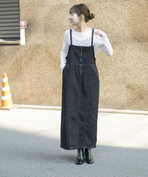 ITEMS URBANRESEARCH（アイテムズ アーバンリサーチ）の「デニムキャミワンピース（ワンピース・レディース・ブラック/ライトブルー・SMALL/FREE）」の8枚目の写真