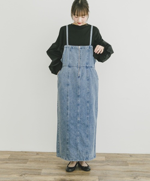 ITEMS URBANRESEARCH（アイテムズ アーバンリサーチ）の「デニムキャミワンピース（ワンピース・レディース・ブラック/ライトブルー・SMALL/FREE）」の11枚目の写真