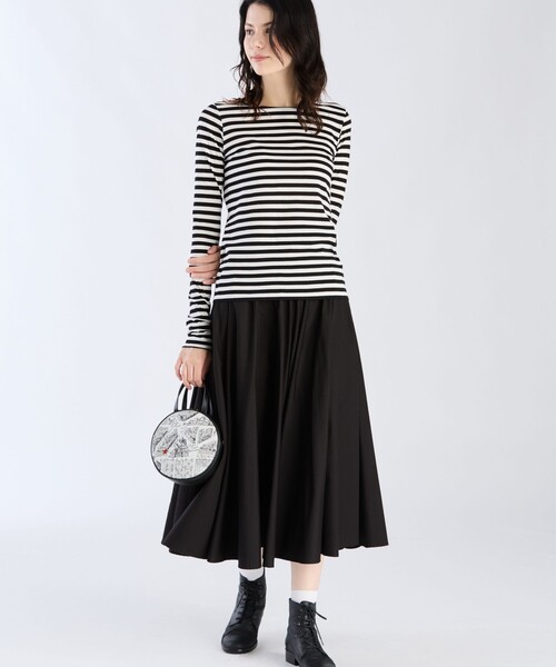 agnes b.(アニエスベー)の「細ボーダー オーガニックコットン 長袖 Tシャツ "Knox Ultra"(Tシャツ/カットソー・レディース・ブラック×ホワイト・1/2/3)」の5枚目の写真