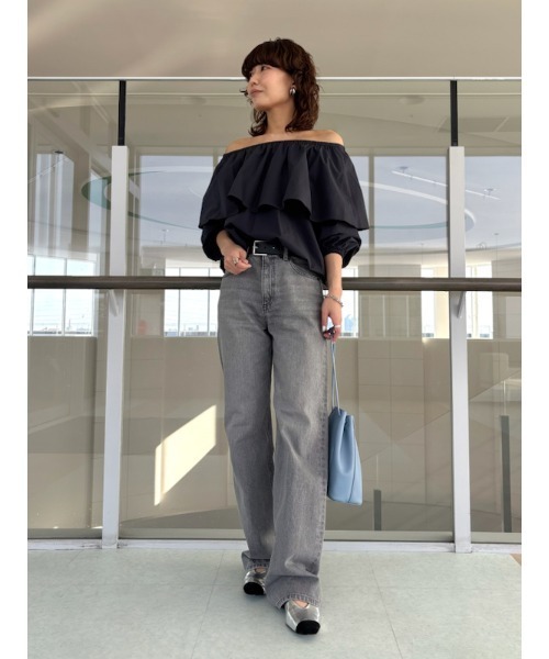 【Chloe】ミッドライズストレートジーンズ CHLOÉ ミッドライズ ストレートジーンズ 装飾付き | NET-A-PORTER