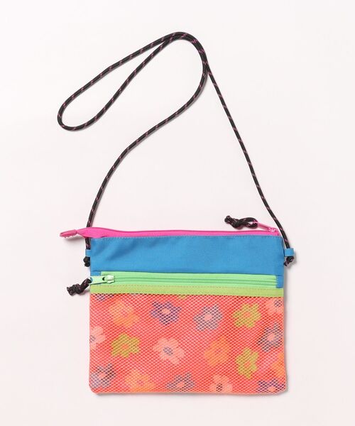 Disney(ディズニー)の「【 Disney NOSTALGICA 】 ノスタルジカ サコッシュ リトル・マーメイド 25S1(ショルダーバッグ・レディース・レッド/ネイビー・FREE)」の4枚目の写真