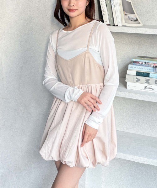 archives（アルシーヴ）の「裾バルーンミニキャミワンピース（ワンピース・レディース・ブラック/ベージュ・MEDIUM）」の2枚目の写真