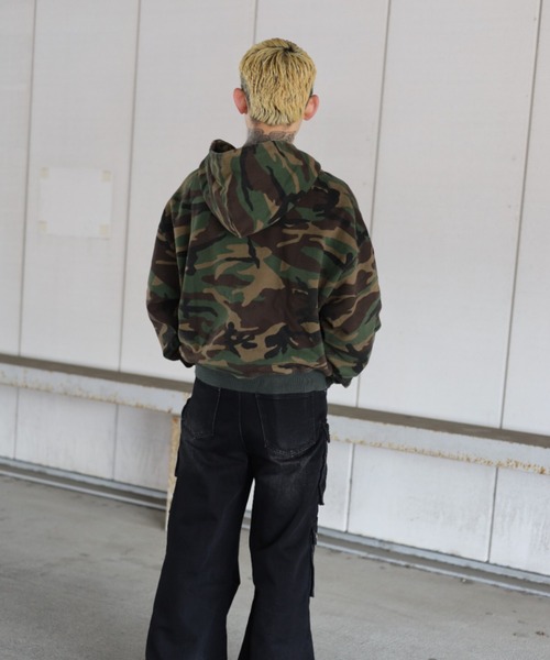 ATMARK（アットマーク）の「《フリーサイズ　/　UNISEX　》ATMARKロゴ　フリンジ　ミドルフルジップパーカー（パーカー・メンズ・ブラック/レッド/グリーン・FREE）」の10枚目の写真