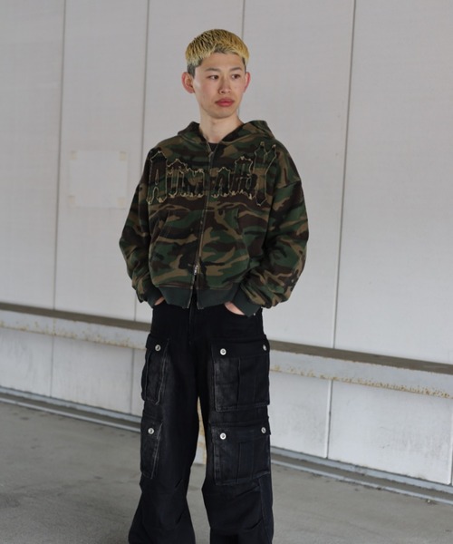 ATMARK（アットマーク）の「《フリーサイズ　/　UNISEX　》ATMARKロゴ　フリンジ　ミドルフルジップパーカー（パーカー・メンズ・ブラック/レッド/グリーン・FREE）」の9枚目の写真