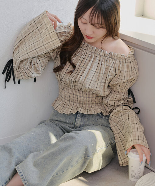 continuer de NICE CLAUP(コンティニューデナイスクラップ)の「【@_chipi2xセレクト】華奢見え叶う2wayブラウス(シャツ/ブラウス・レディース・ブラック系その他/ベージュ系その他・FREE)」の20枚目の写真