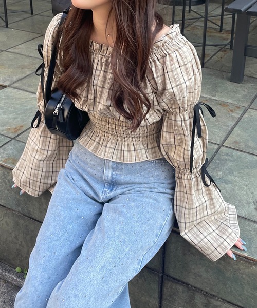 continuer de NICE CLAUP(コンティニューデナイスクラップ)の「【@_chipi2xセレクト】華奢見え叶う2wayブラウス(シャツ/ブラウス・レディース・ブラック系その他/ベージュ系その他・FREE)」の6枚目の写真