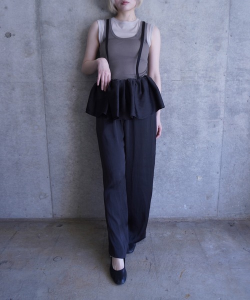 G.V.G.V.(ジーヴィージーヴィー)の「SATIN SUSPENDER PANTS(その他パンツ・レディース・ブラック/ブラウン・ONE SIZE)」の2枚目の写真