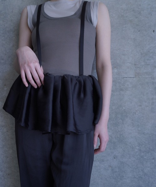 G.V.G.V.(ジーヴィージーヴィー)の「SATIN SUSPENDER PANTS(その他パンツ・レディース・ブラック/ブラウン・ONE SIZE)」の10枚目の写真