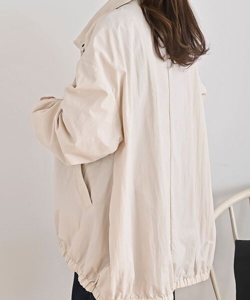 rps(アールピーエス)の「ナイロンワッシャースタンドカラーブルゾン(ブルゾン・レディース・アイボリー/ブラック/ベージュ・フリー)」の10枚目の写真