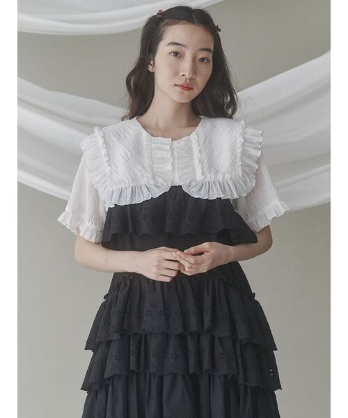 美品 バーニーズ ニューヨーク ビッグカラーブラウス　White バーニーズニューヨーク 長袖シャツ 美品 ビッグカラー 前開き